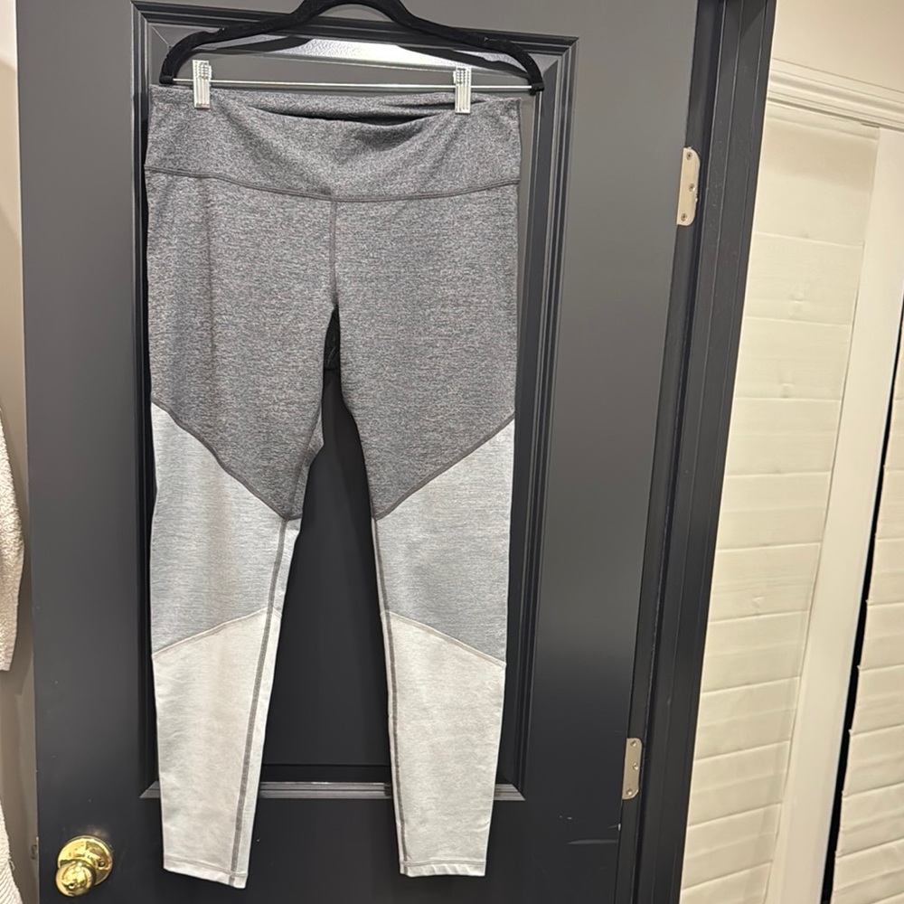 Old Navy Active Gray Leggings